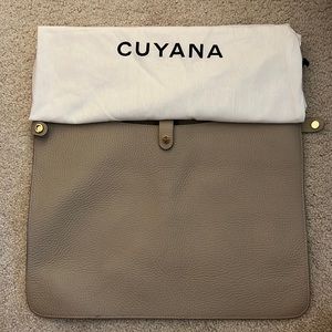 Cuyana System Laptop Sleeve 13-inch with dust bag